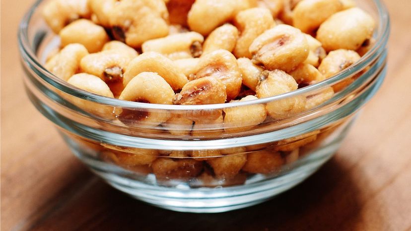 Corn nuts