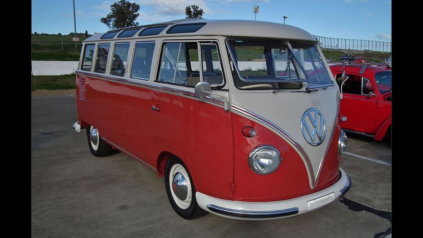 1960_Volkswagen_Bus