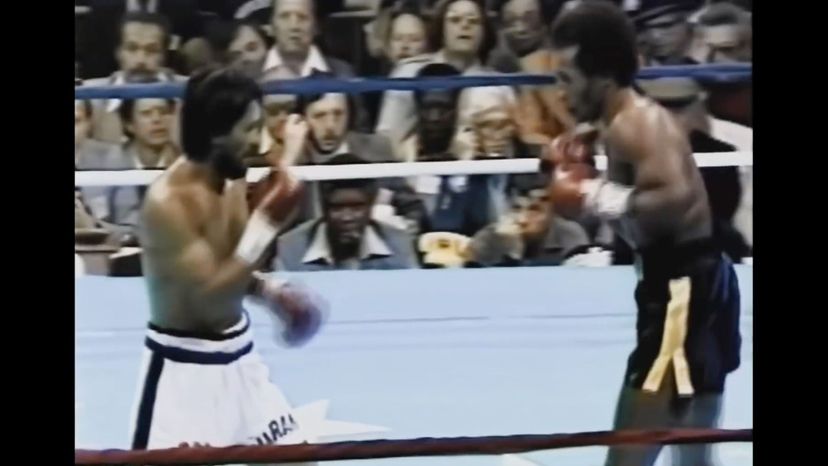 一个€œSugara€-Ray-Leonard-vs.-Roberto-Duran-a€”11月25日,-1980年＂border=