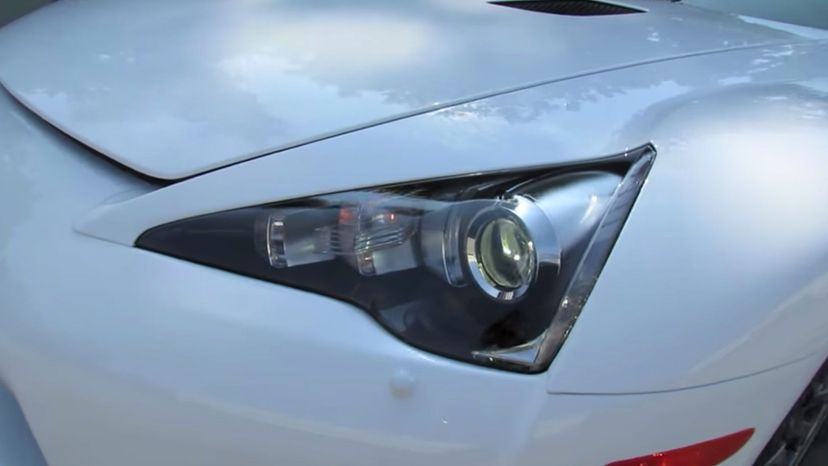 Lexus LFA headlight
