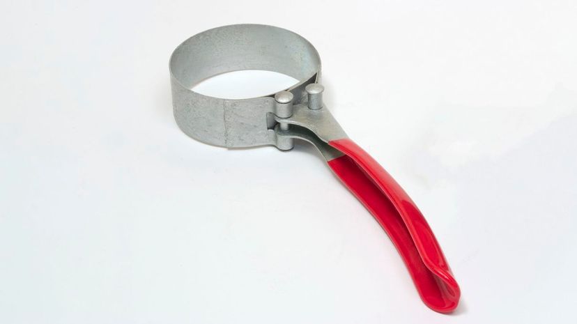 23 - Oil filter wrench