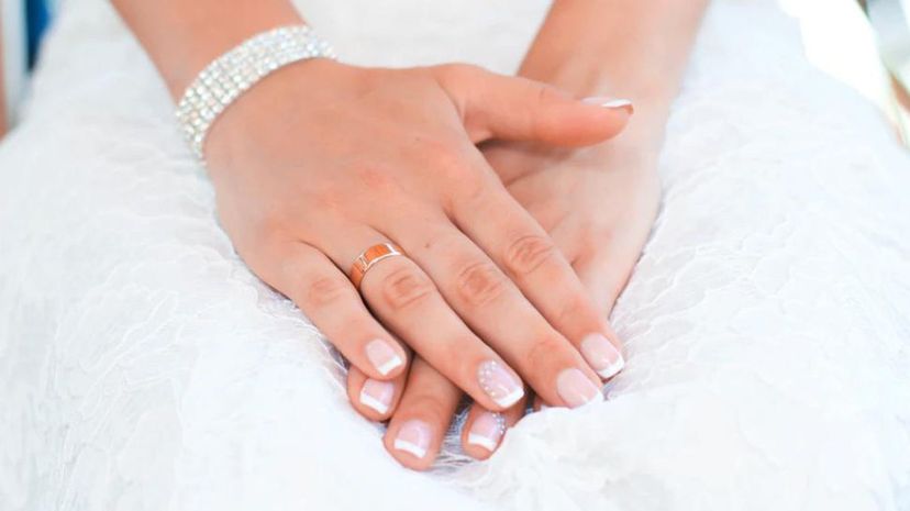 Bride manicure