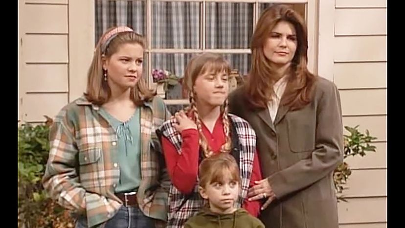 Aunt Beck and the Tanner girls (Full House)