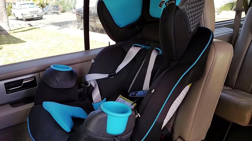 34 - SafeMax car seat