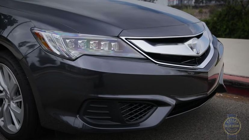 Acura ILX (Front headlight and fog light right down to the bumper) 