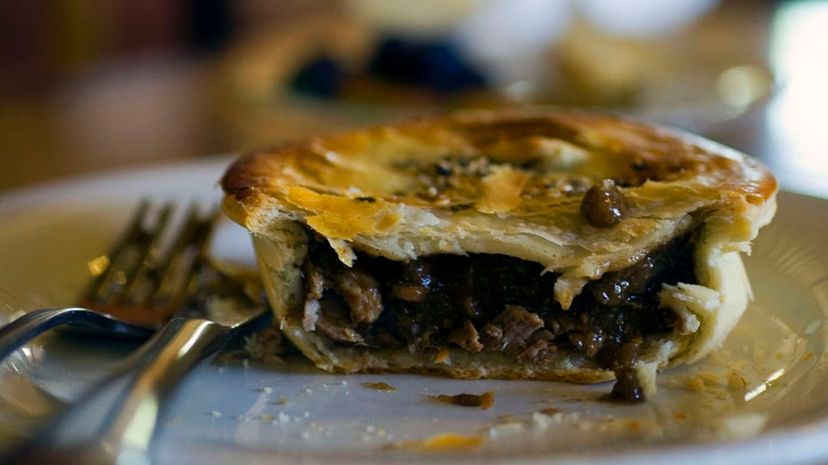 31 Lamb_and_rosemary_meat_pie
