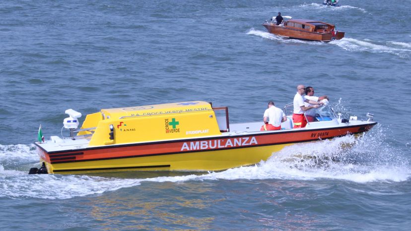 35 Venice_Water_Ambulance