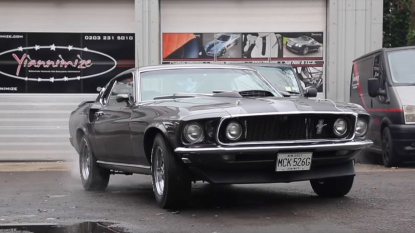 4  Ford Mustang Mach 1