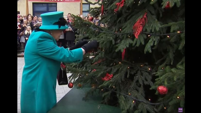 12 Queen Elizabeth decorating Christmas tree