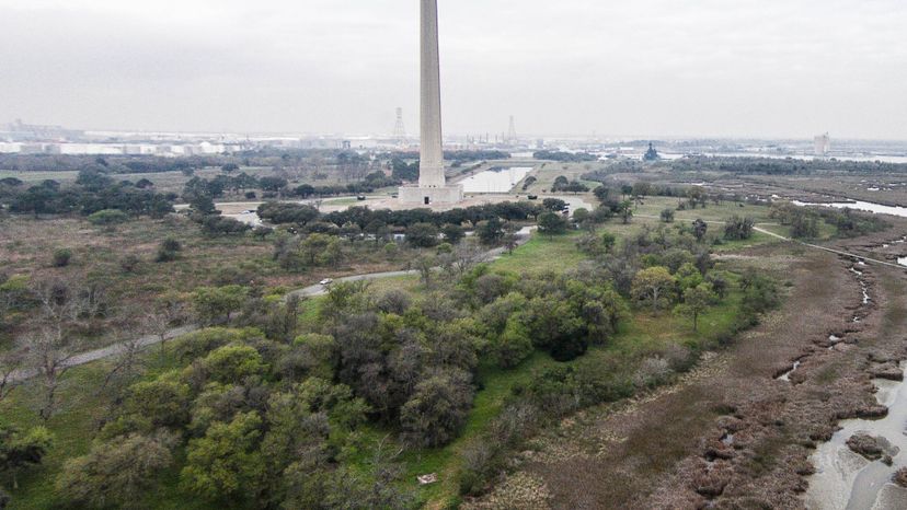 San_Jacinto_Battlefield_site_and_Texas_Monument