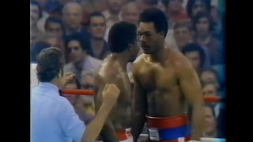 George-Foreman-vs.-Ron-Lyle-a€”,-1976年1月24日＂border=