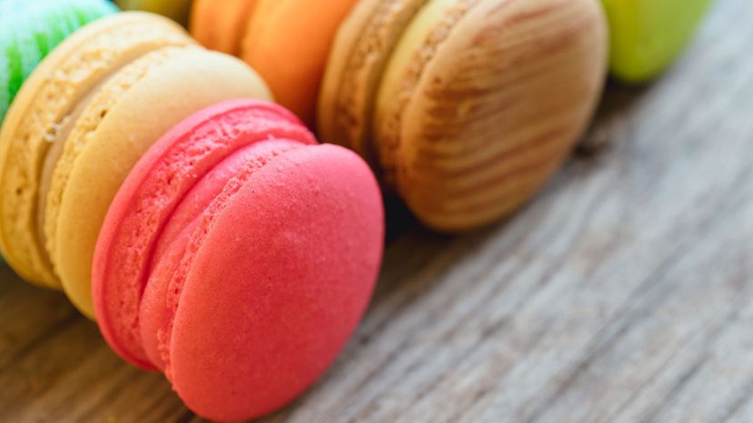 5 Macaroons GettyImages-543948784