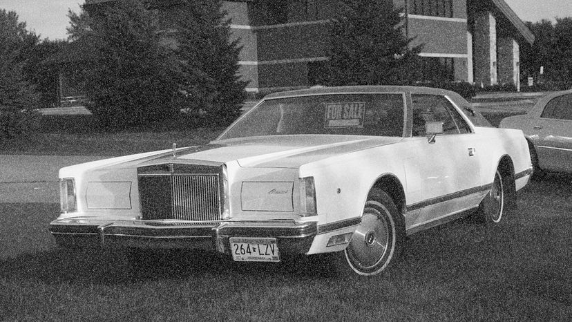 1977 Lincoln Continental Mark V