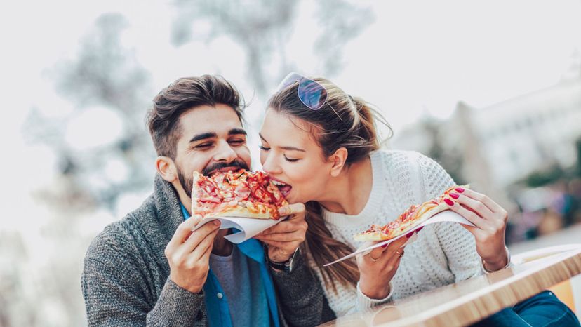 Build a Pizza and We'll Guess What Kind of Guy You Attract