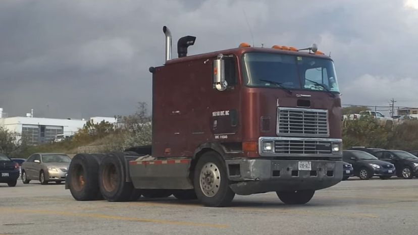 Freightliner FL86 (Transformers)
