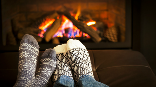 How Should You Stay Warm This Winter?
