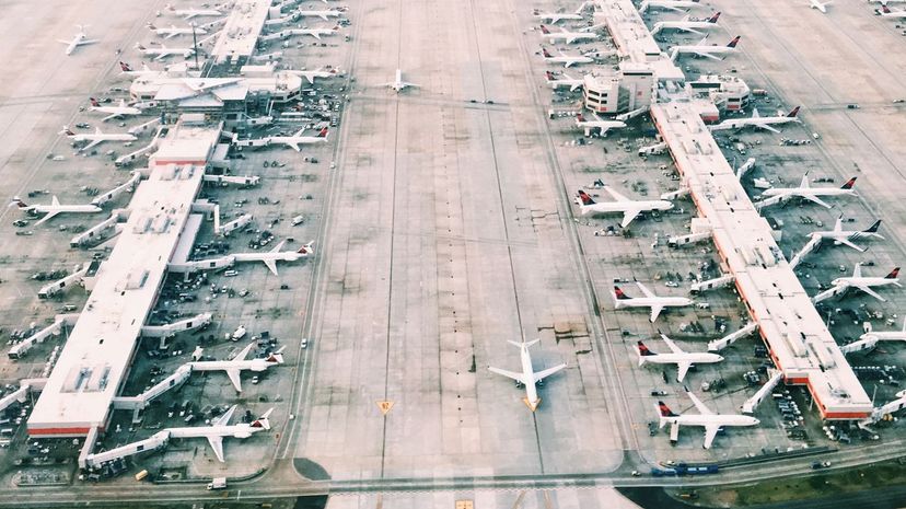 4 planes