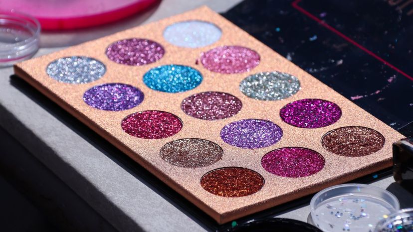 21 eyeshadow palettes
