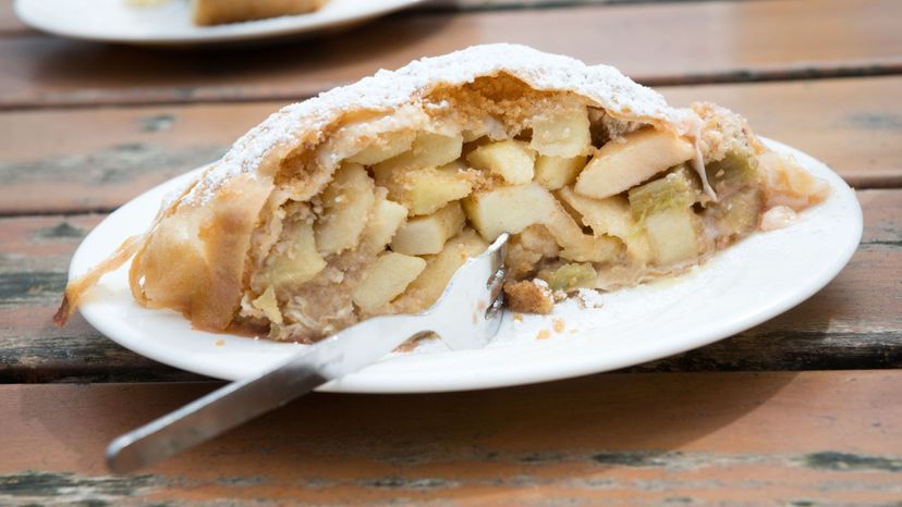German apple cake
