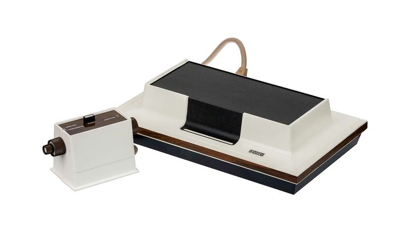 2 Magnavox-Odyssey-Console-Set