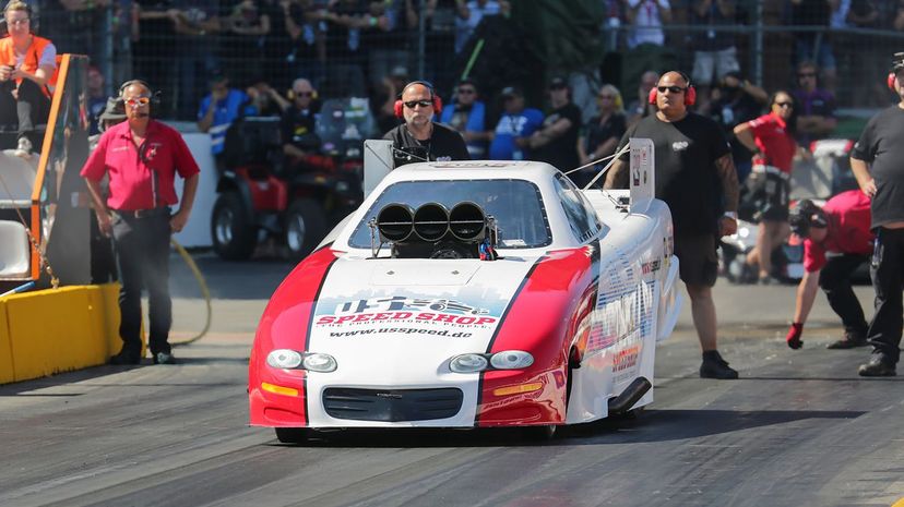 26-Funny Car