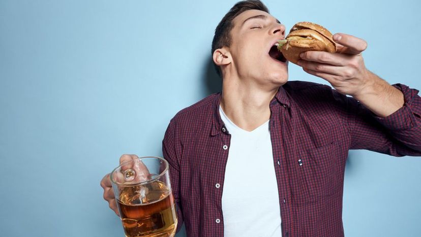 Tell Us About Your Wild Night Out and We'll Guess Your Favorite Drunk Food!
