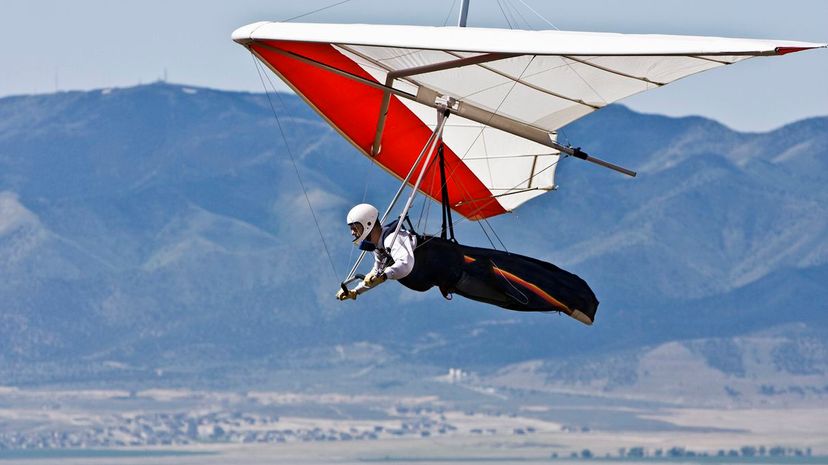 12 Hang gliding