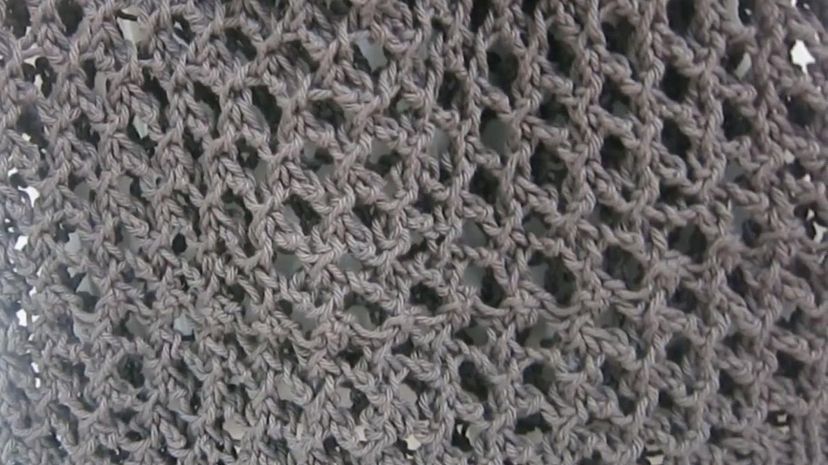 29 - netted stitch knitting
