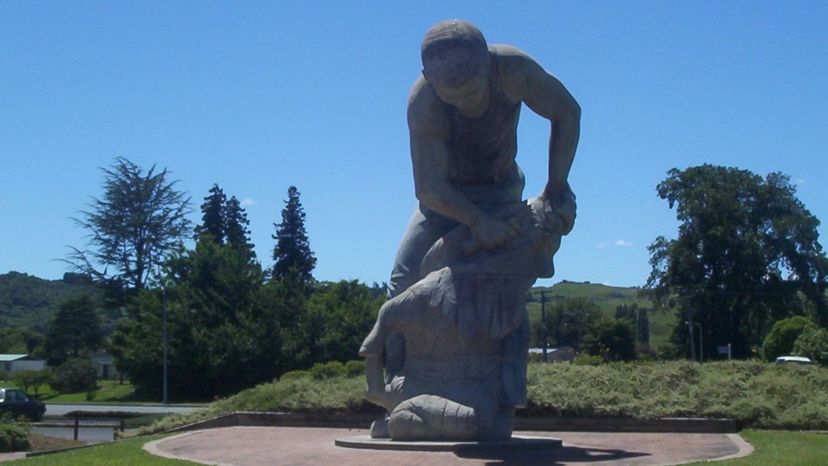 Big Shearer Statue