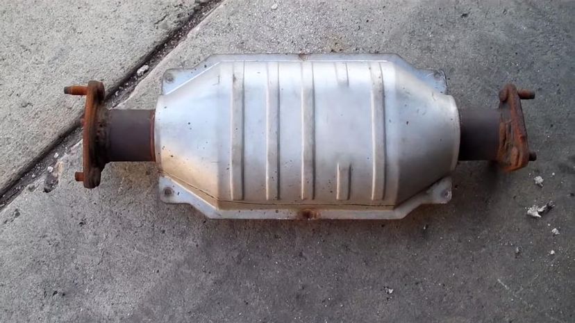 32 - catalytic converters Ford 1973