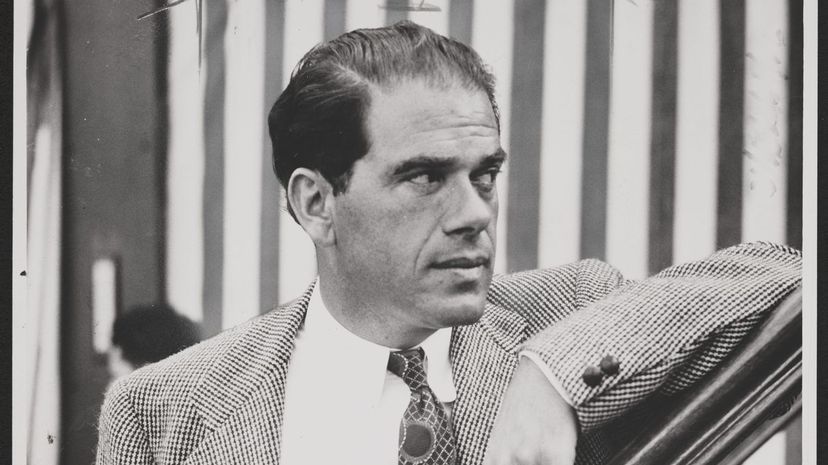 33 - Frank Capra