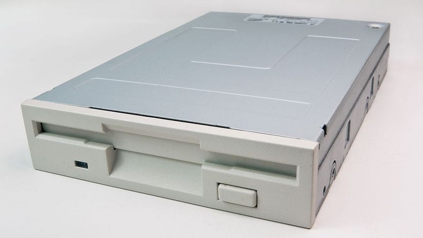 16 Floppy_Disk_Drive_SDF-321B
