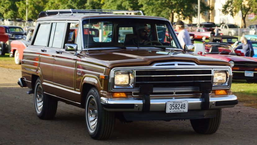 Jeep Grand Wagoneer