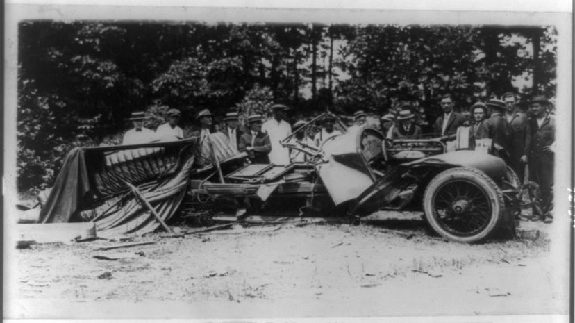 6-Remains_of_a_borrowed_Stutz_touring_car_after_running_into_a_tree_at_seventy_miles_an_hour,_in_which_the_bootlegger_driver_was_killed_and_fifty_gallons_of_corn_liquor_was_destroyed_and_LCCN89706543
