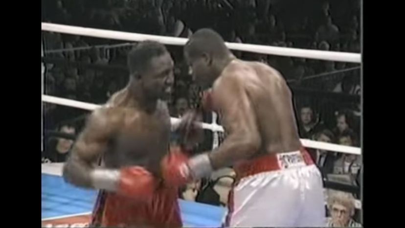 Riddick-Bowe-vs.-Evander-Holyfield-â€“-Nov.-13,-1992