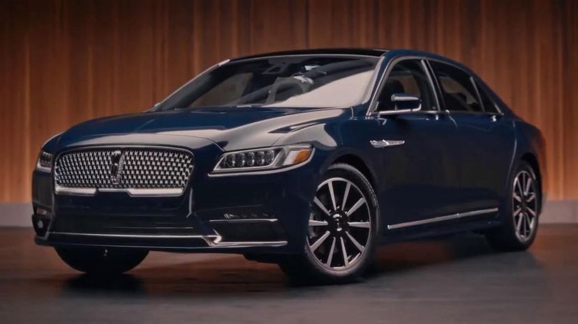 Линкольн Town car 2019