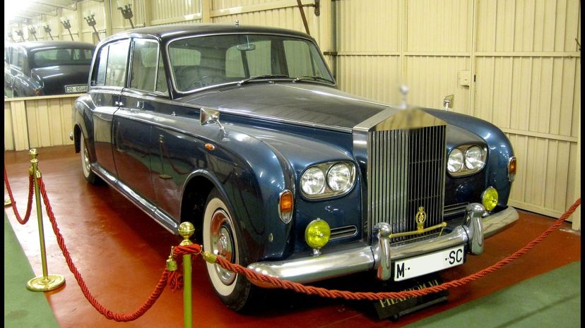 39-Rolls Royce Phantom