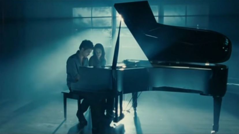 Edward Bella piano