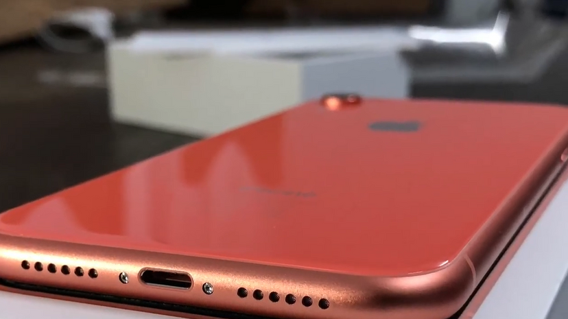 Coral iphone XR