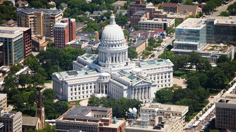 Can You Identify the US Capital City from Its Capitol Building?
