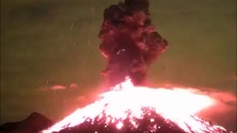 VolcaÃŒÂn-de-Colima
