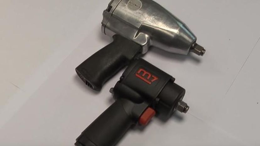 Stubby Air Impact Wrench