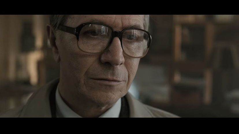 Gary Oldman -&gt; George Smiley (Tinker, Tailor, Soldier, Spy)