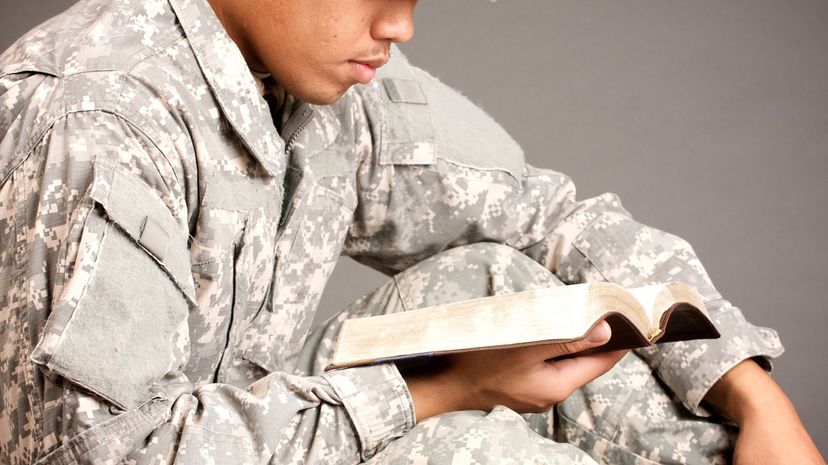 20 soldier reading