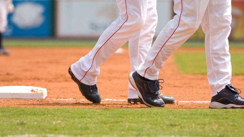 Q23-Close Up Baseball Shoes