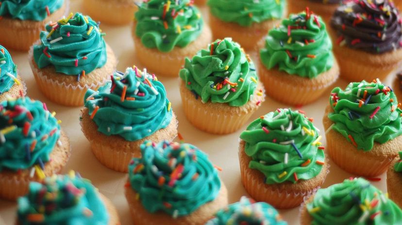 8-cupcakes