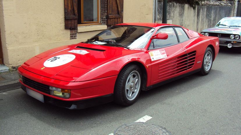 5 - Ferrari Testarossa 1984