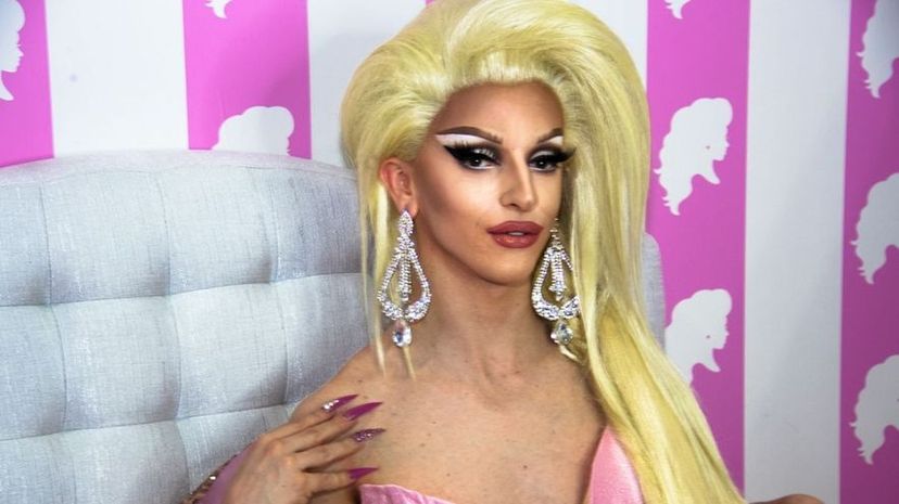 Miz Cracker