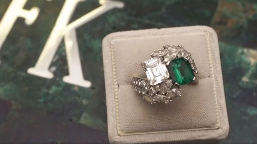 Jacqueline Kennedy - Onassis' Ring (Emerald and Diamond Ring)
