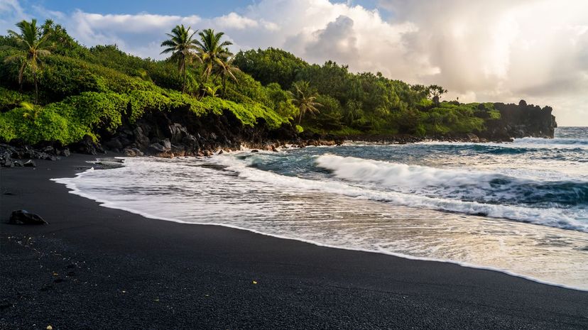 Q 03 Black sand beaches